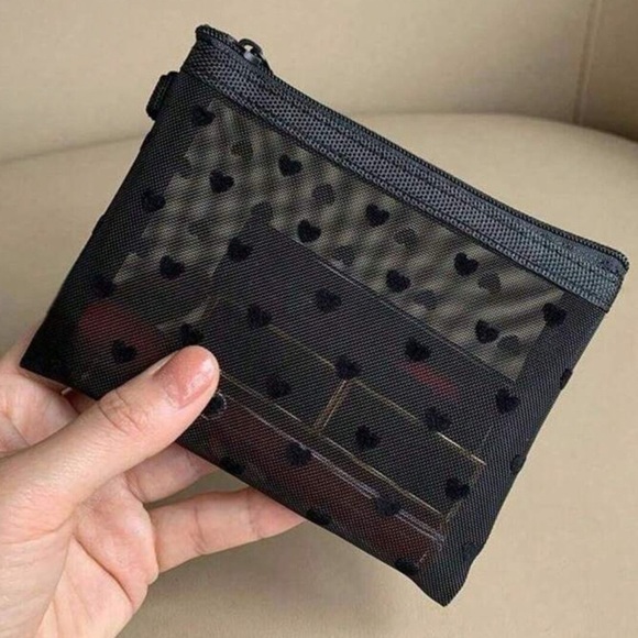 NEW Black Mesh Pouch with Heart Pattern - Picture 1 of 2